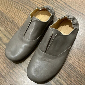 Chocolat Blu Cassie Leather Flats size 9.5